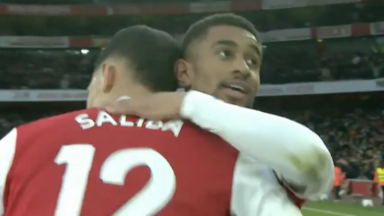 Videogoal: Oud-Feyenoorder Nelson laat Arsenal in blessuretijd ontsnappen