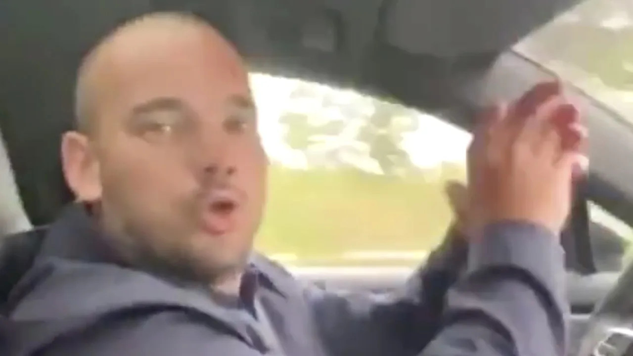 Sneijder met ludieke reactie richting F-side: 'Utreg me stad!'