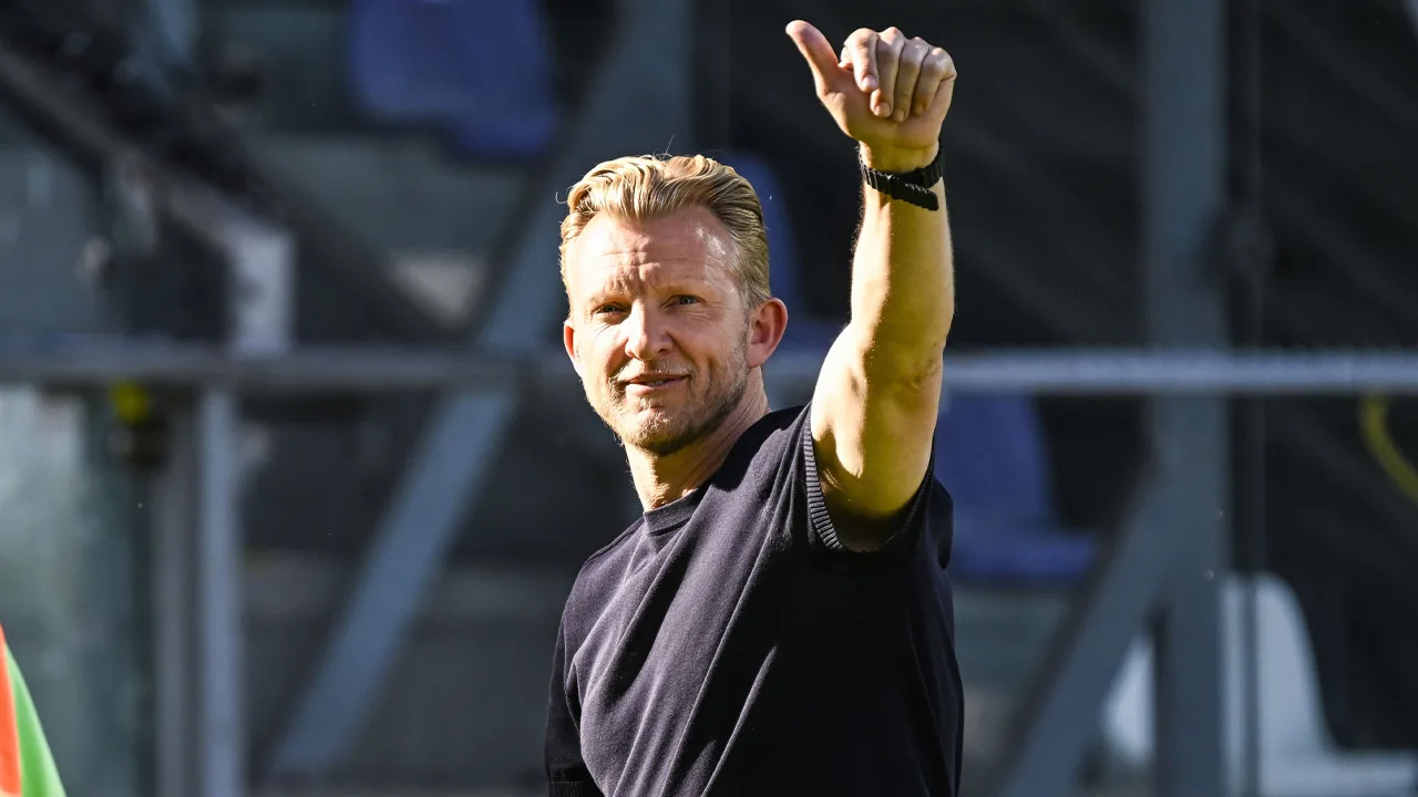 'Naam van Dirk Kuyt 'circuleert hardnekkig' bij Nederlandse club'