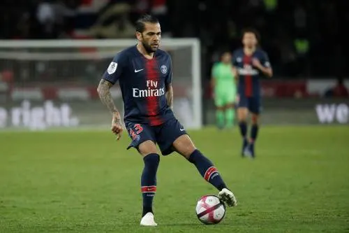 Alves vertrekt bij Paris Saint-Germain