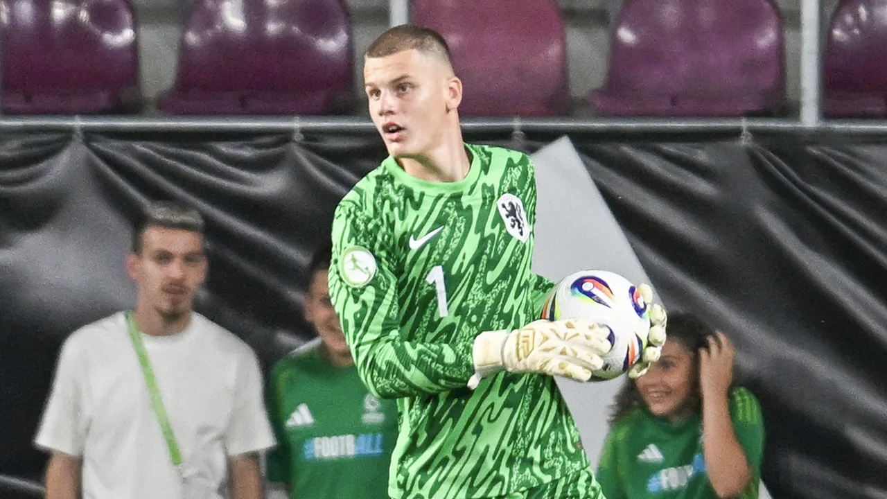 'Ajax bereikt persoonlijk akkoord met Oranje O19-doelman Joeri Heerkens'