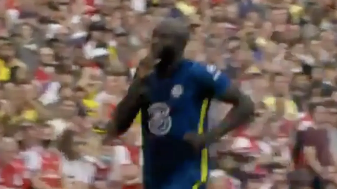 VIDEOGOAL: Lukaku binnen een kwartier trefzeker bij terugkeer bij Chelsea