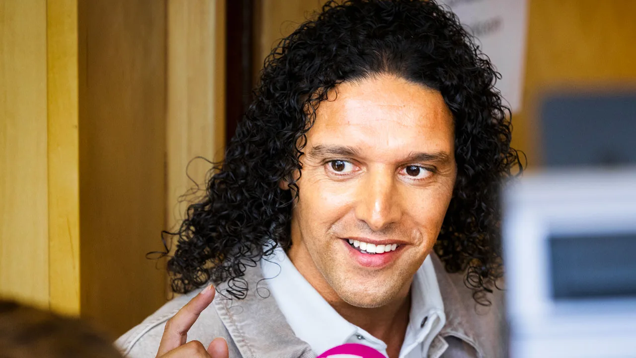 Ali B opgelucht na horen van strafeis van drie jaar: 'Ik heb ongelooflijk veel zin in het pleidooi'