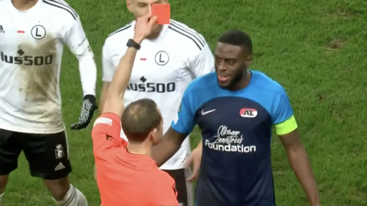 ROOD: Bruno Martins Indi krijgt directe rode kaart en kan vertrekken