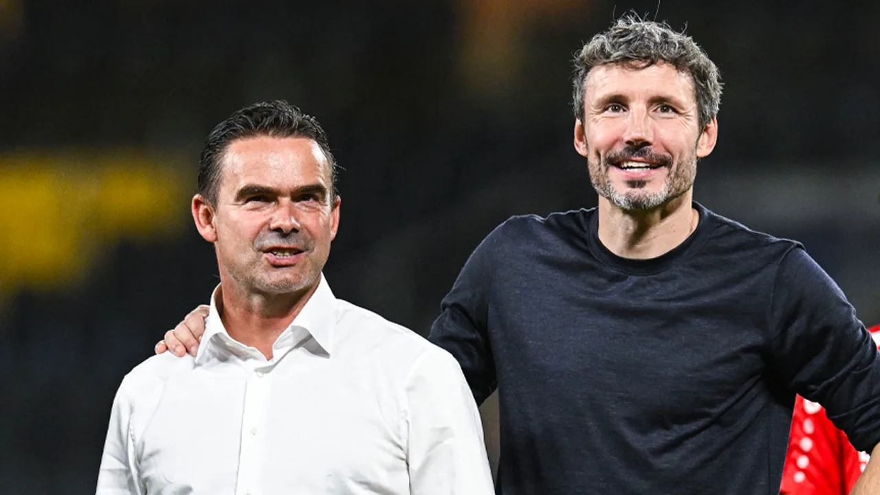 'Club uit Saoedi-Arabië wil Van Bommel én Overmars binnenhalen'