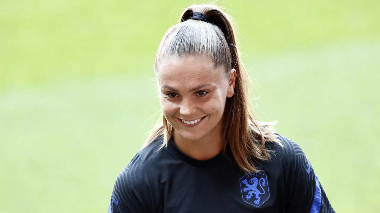 Foto's: Lieke Martens in het huwelijksbootje gestapt met grote liefde