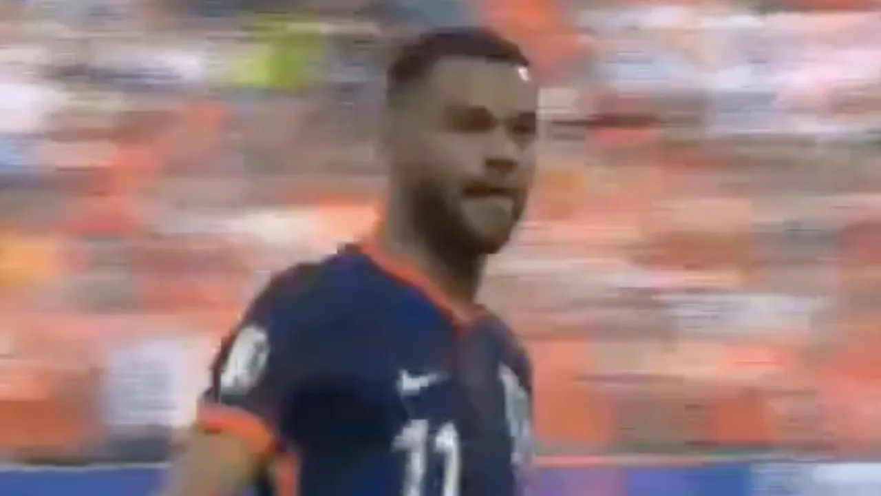 Videogoal: Cody Gakpo schiet Oranje op gelijke hoogte met Polen!