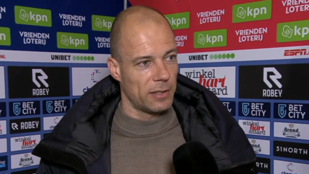 Tuchtcommissie KNVB spreekt Fortuna-trainer Danny Buijs vrij van 'kippenvel'-uitspraak