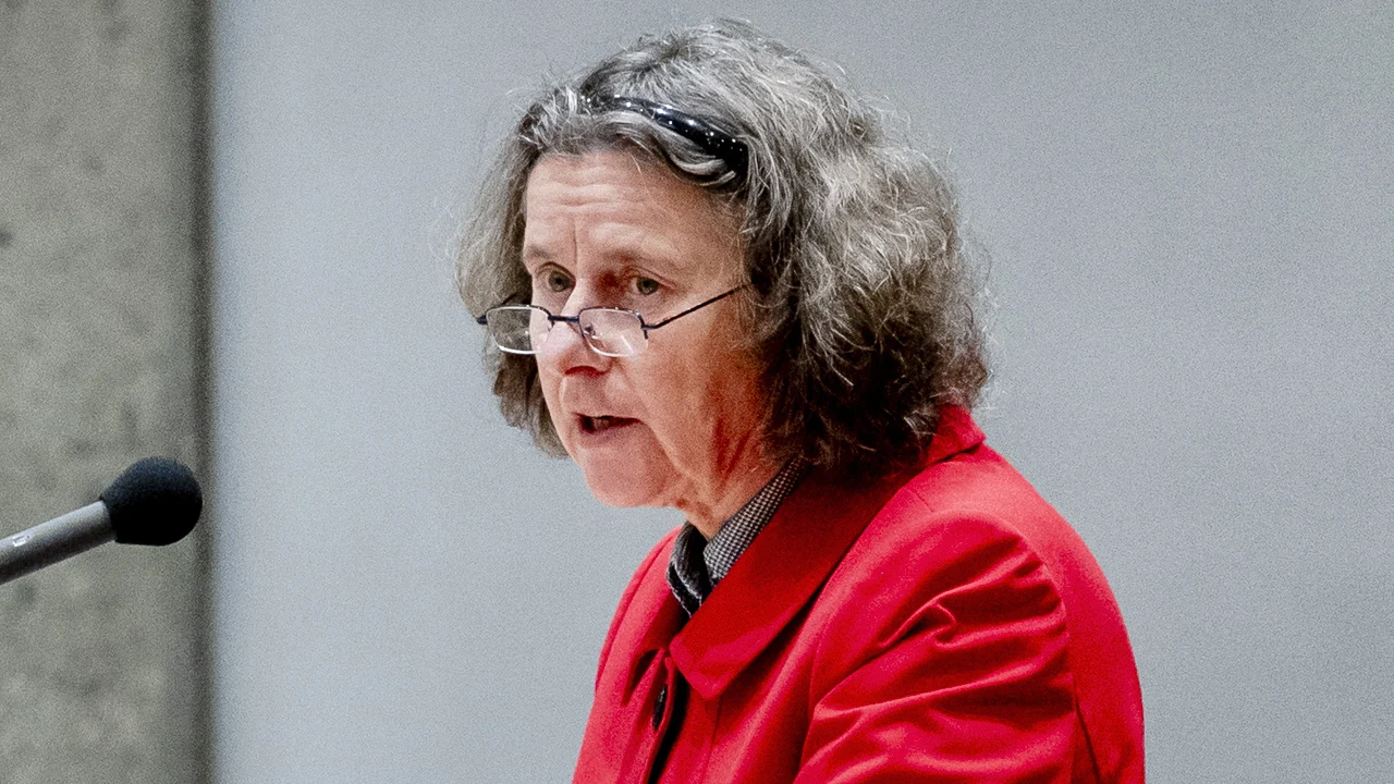 Marjolein Faber staat nog steeds achter besluit om niet te tekenen voor lintjes