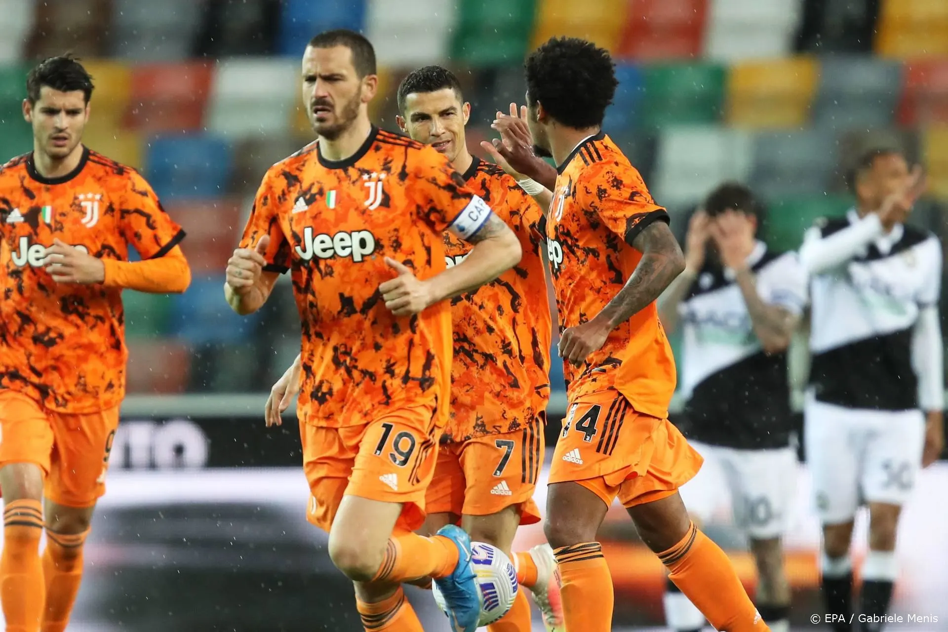 Barcelona, Juventus en Real: 'We gaan door met Super League'