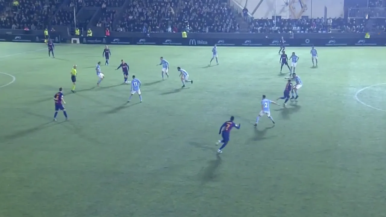 De Jong met héérlijke steekpass belangrijk voor FC Barcelona 