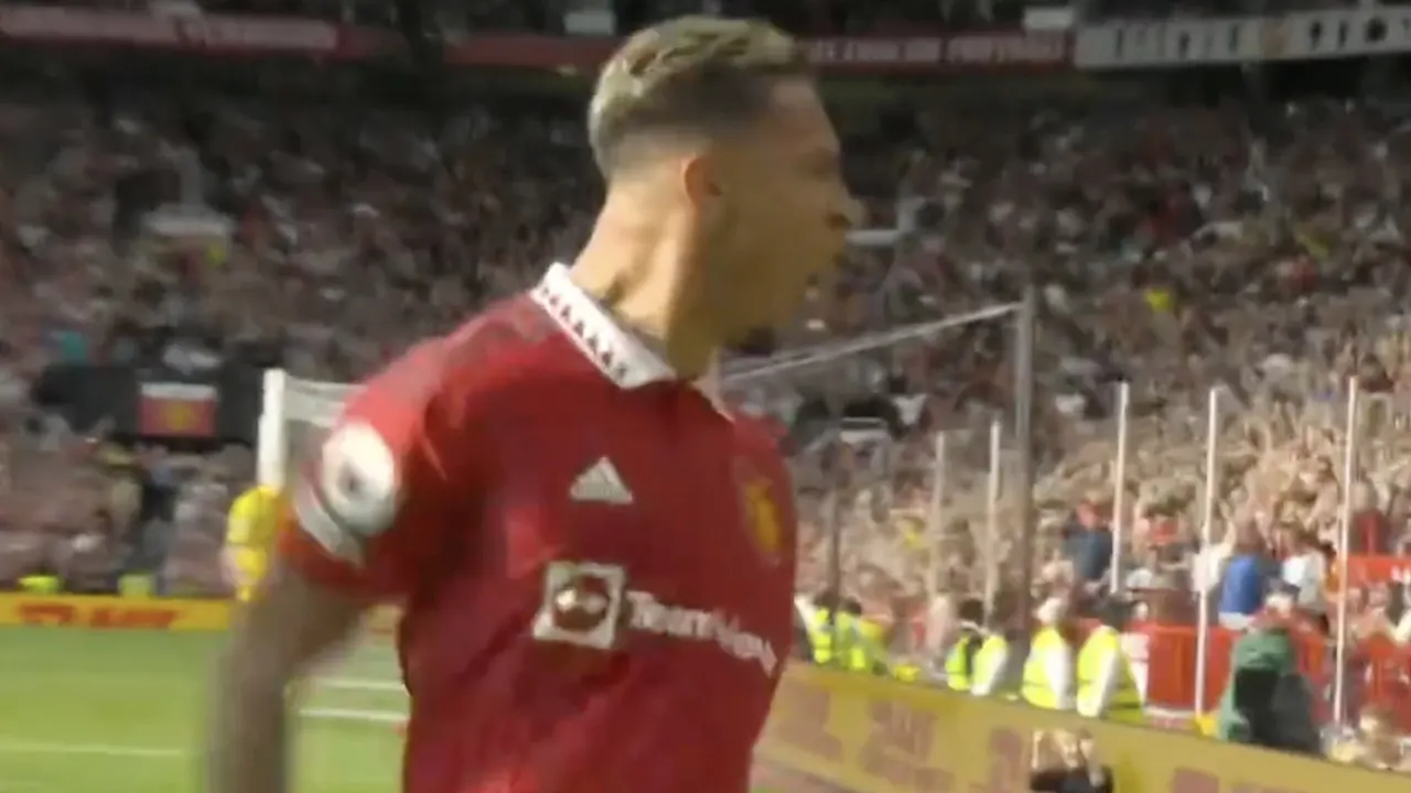 Droomdebuut Antony: Braziliaan zet Manchester United op voorsprong tegen Arsenal 