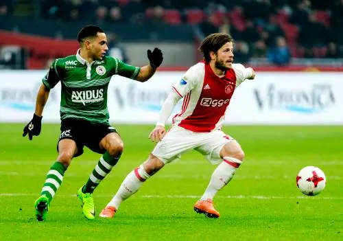 FC Emmen strikt spits El Azzouzi