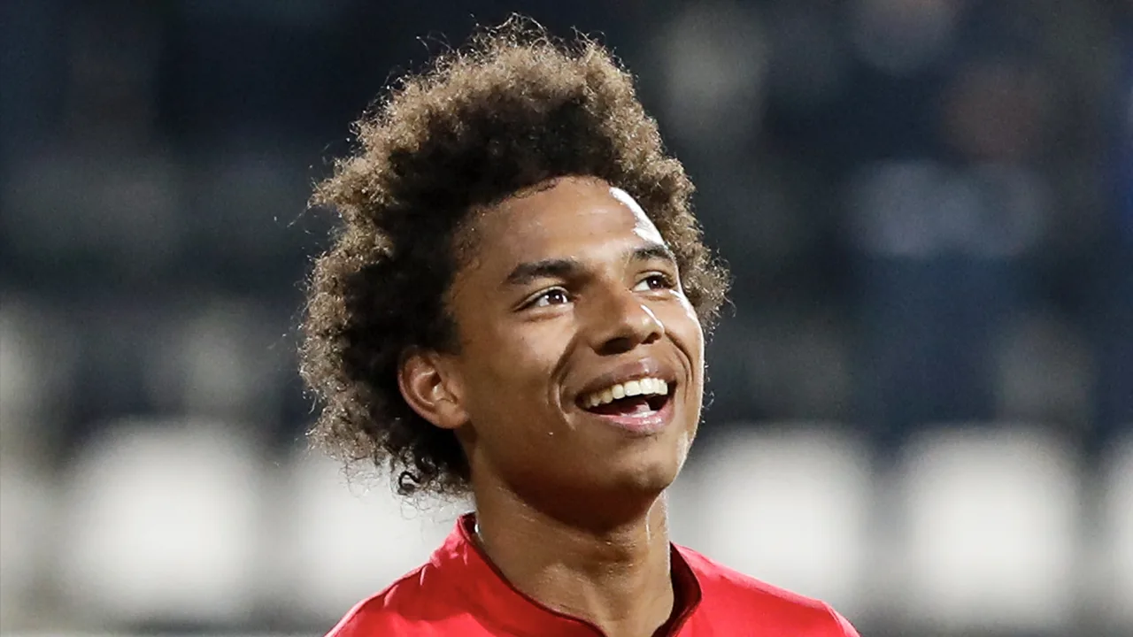 AZ na zege belangrijkste uitdager van Ajax