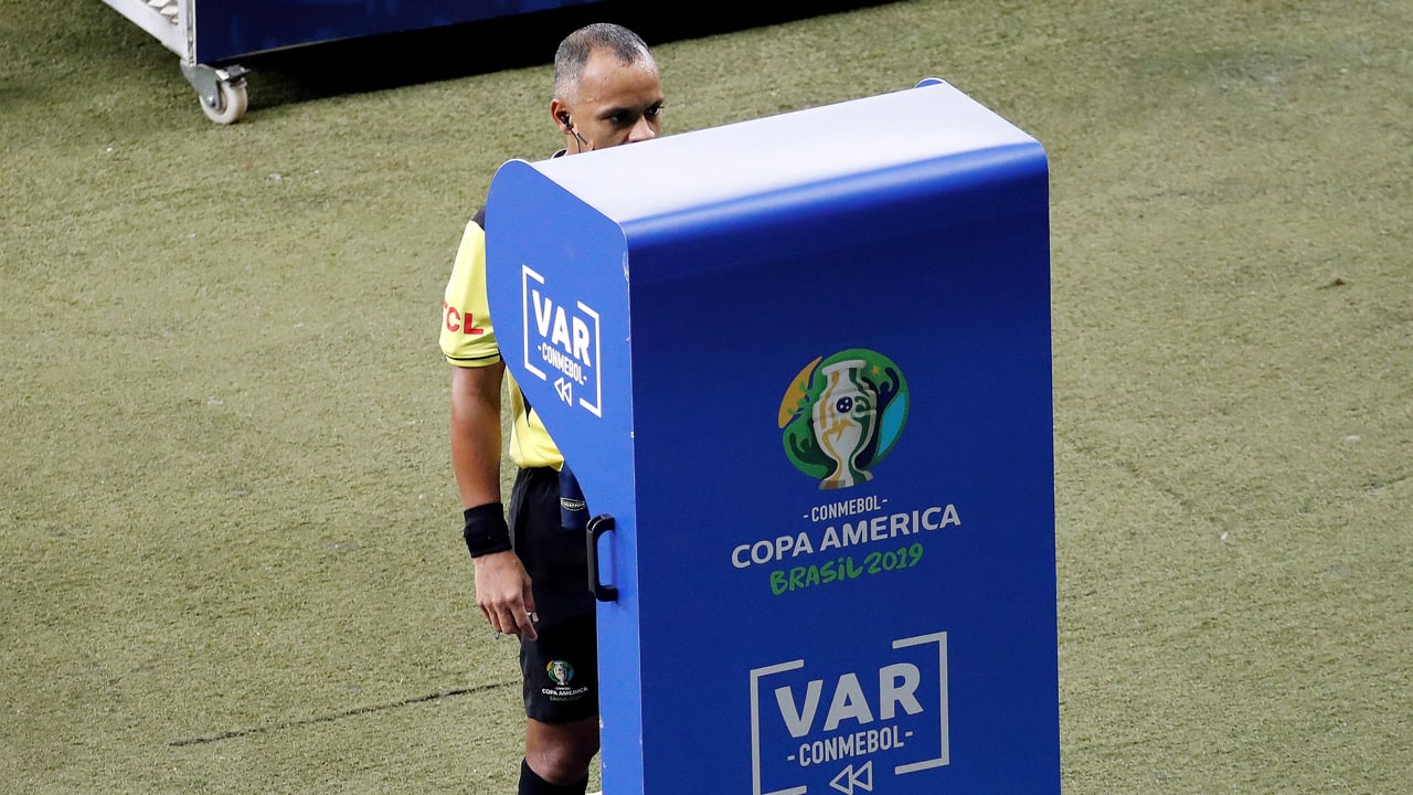 Braziliaanse politicus wil VAR verbieden in Rio de Janeiro