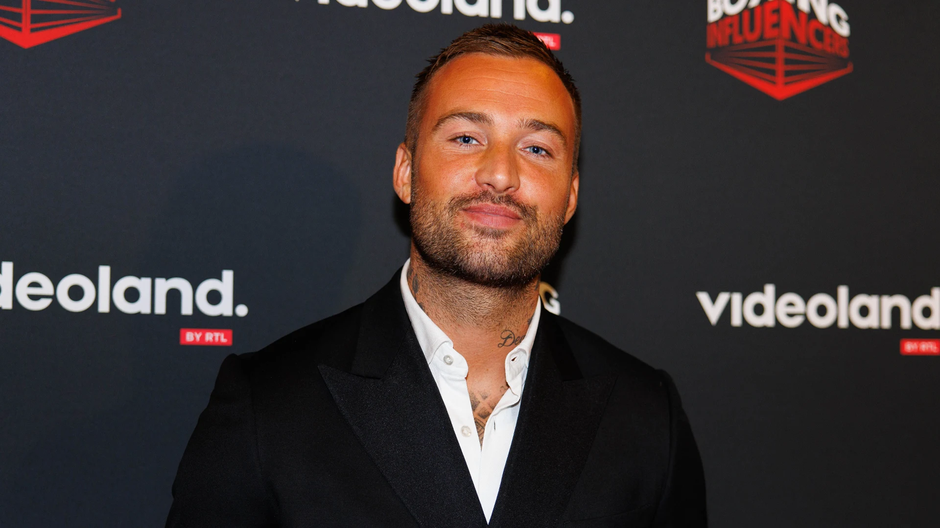 Dave Roelvink wint Boxing Influencers en doneert gewonnen 100.000 euro aan goed doel