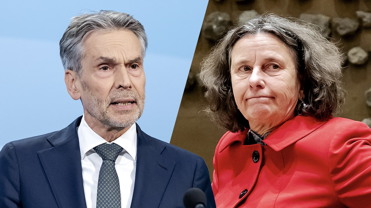Premier Schoof na felle kritiek oppositie toch aanwezig bij 'lintjesdebat' in Kamer
