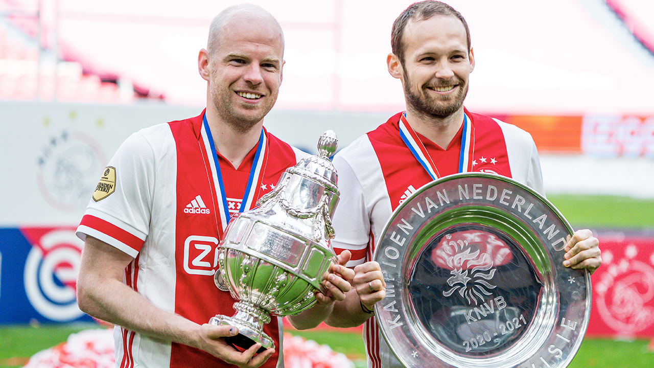 Ajax zet toon in aanloop naar Klassieker: 'On our way to a potential Guard of Honor...'