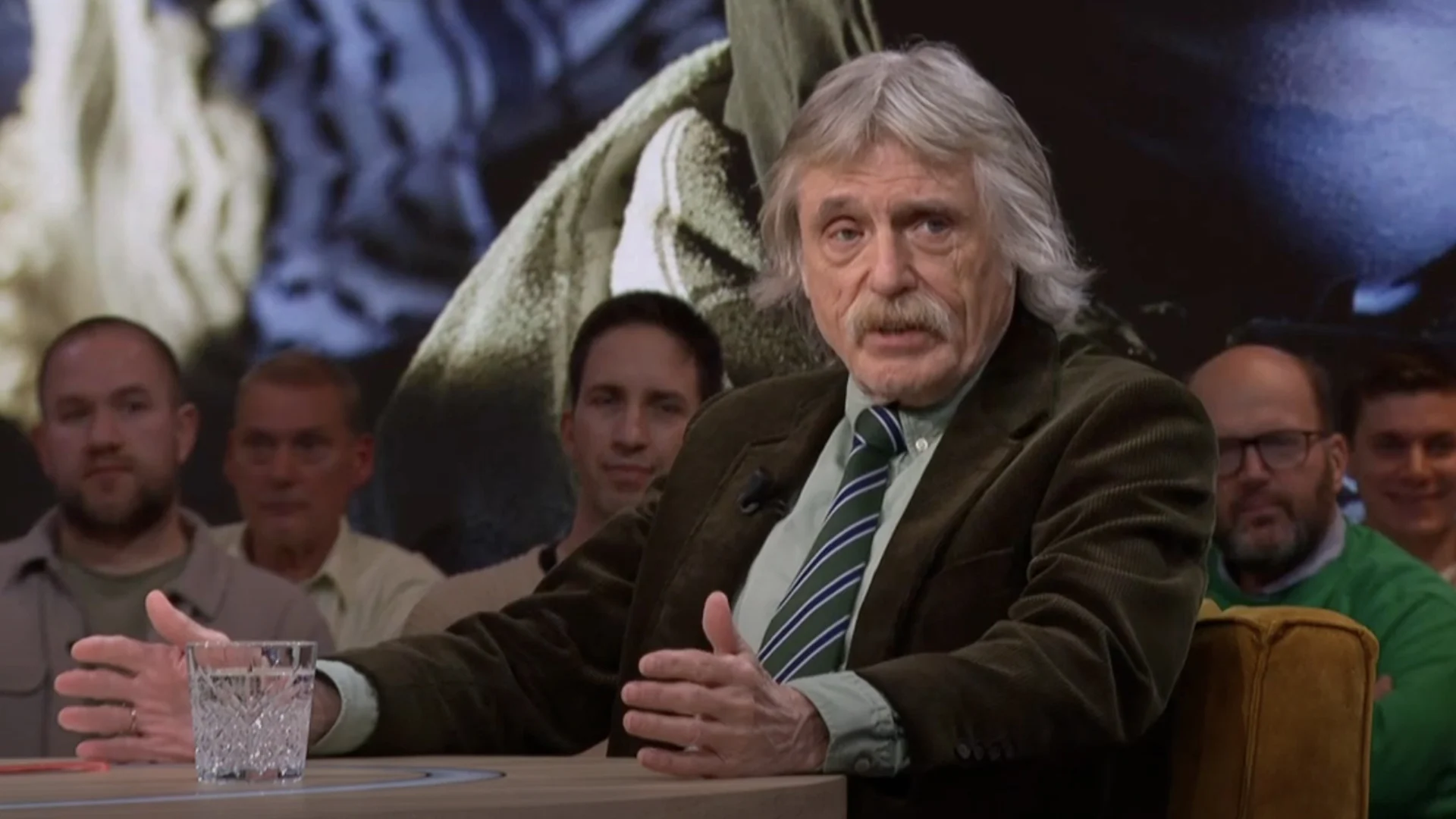 'Zó onverstandig dat burgemeesters tegen verbod op gezichtsbedekking bij demonstraties zijn!'