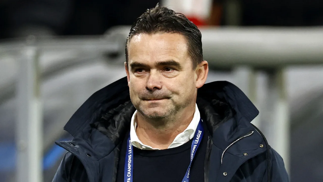 'Grensoverschrijdende gedrag Overmars was al bekend bij vrouwenteam Ajax'