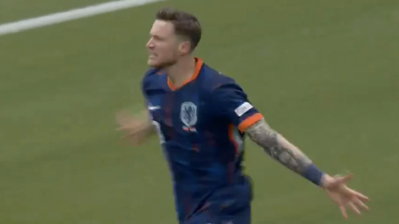 Videogoal: Wout Weghorst schiet Oranje op voorsprong tegen Polen!