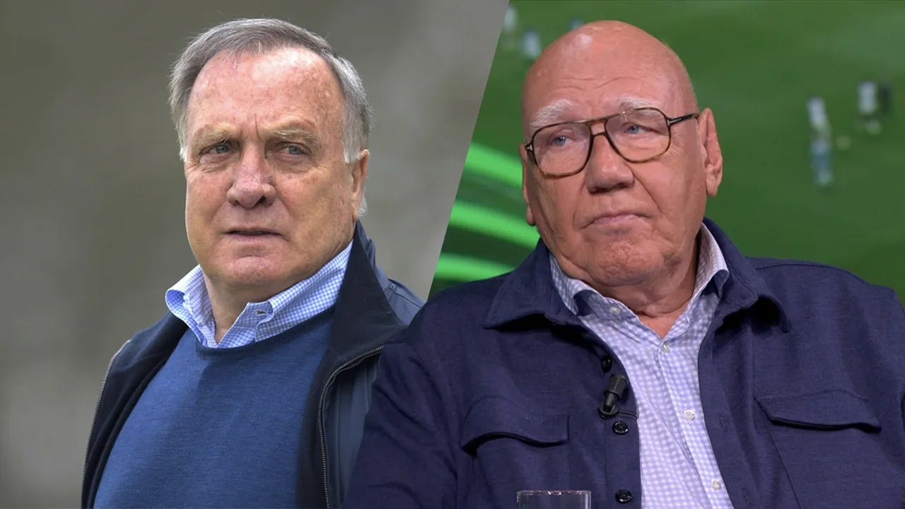 Kees krijgt tijdens uitzending appje van Dick Advocaat: 'Hij zit in de put'