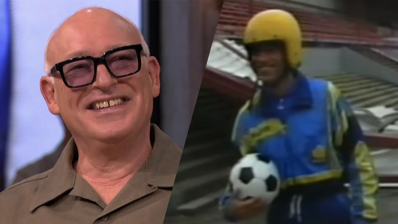 Throwback: Trainingsbeest René van der Gijp trotseert storm met brommerhelm