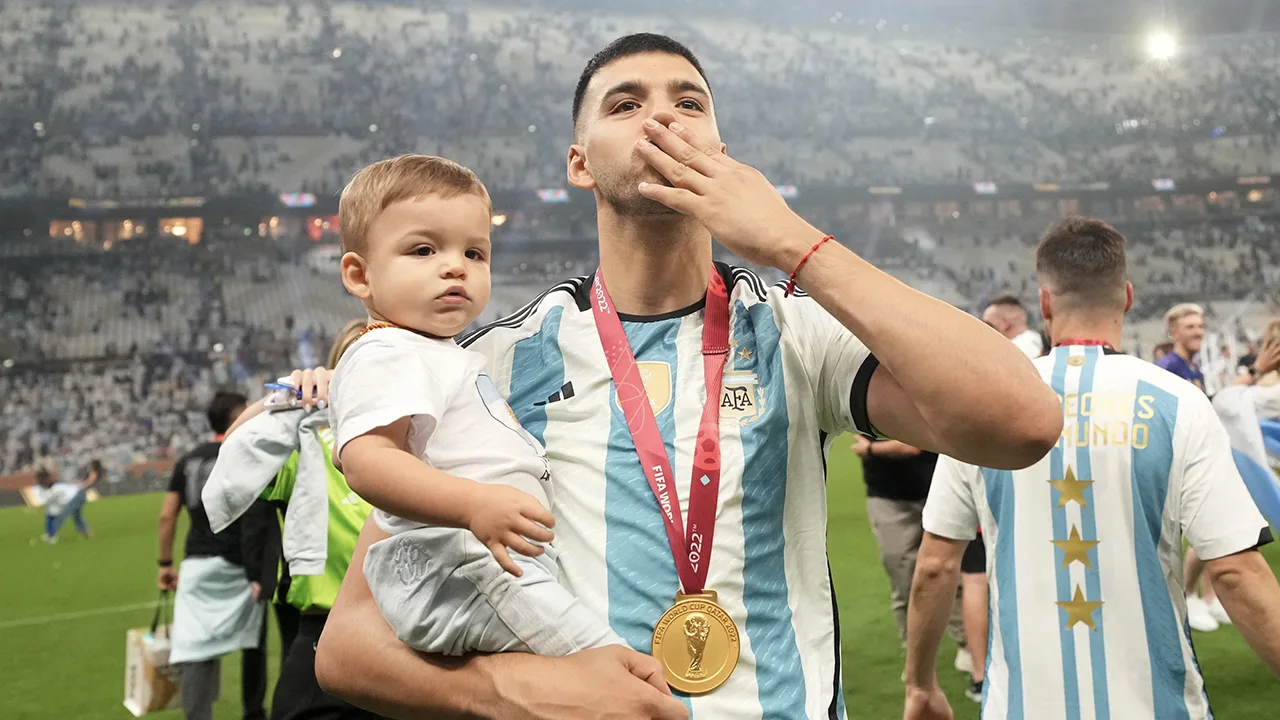 Officieel: Ajax heeft doelman Rulli binnen en onthult transfersom 