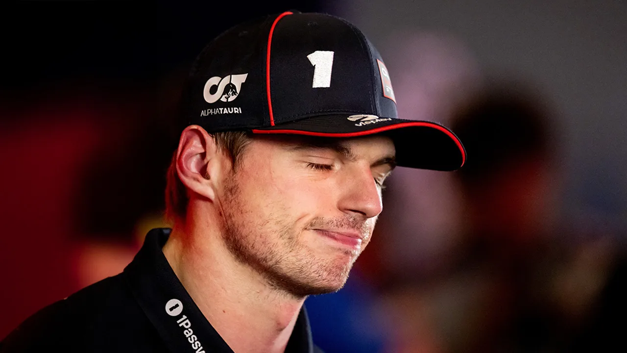 Max Verstappen 'stuitert' naar zesde plek in sprintkwalificatie