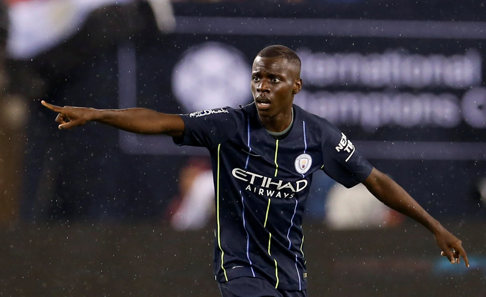 'PSV huurt talentvolle Franse middenvelder van Manchester City'