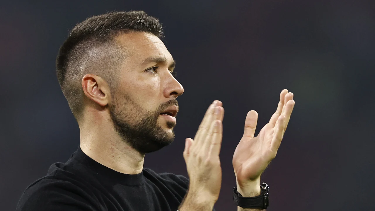 Francesco Farioli nam selectie mee naar Ajax-museum