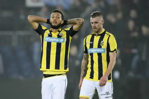 Vitesse met Van der Werff tegen FC Basel