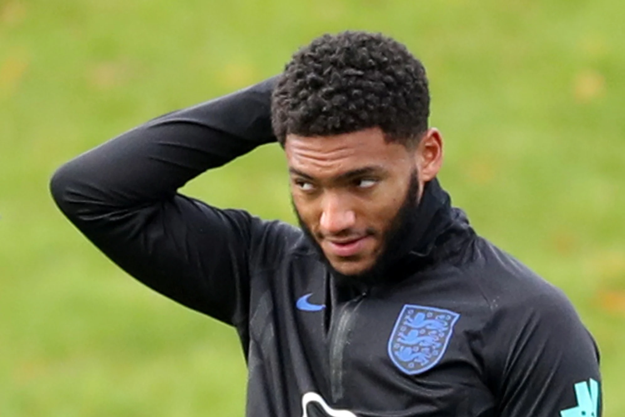 Sterling neemt het op voor uitgejouwde Gomez