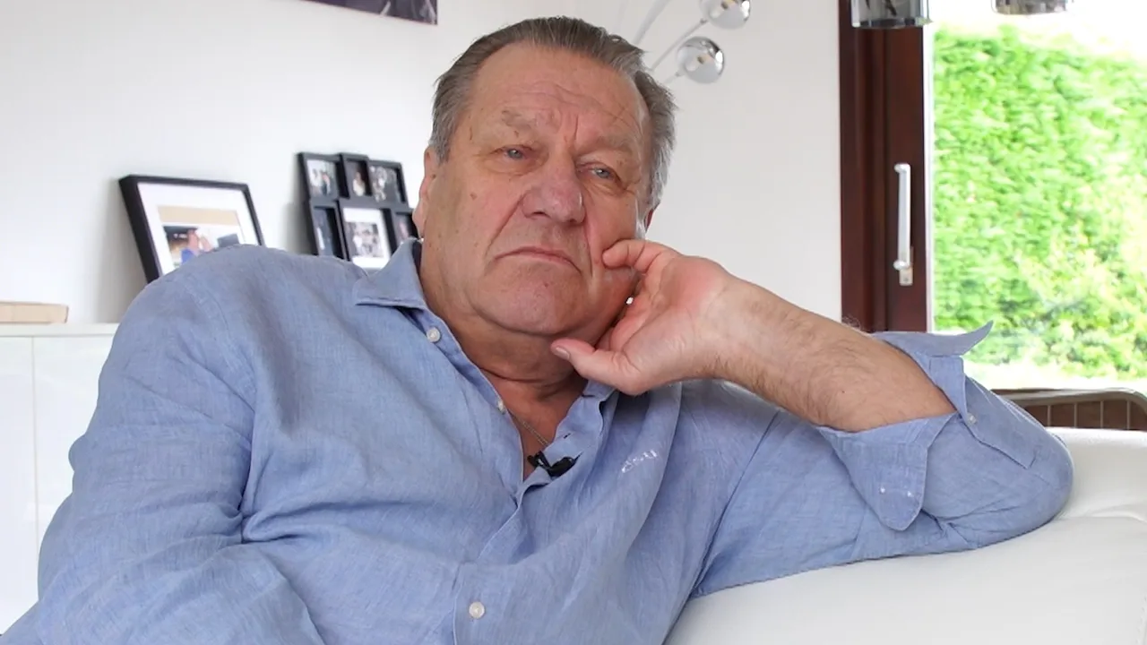 'Had ik een steen in de buurt liggen, dan had ik hem los door mijn schermpie gegooid!'