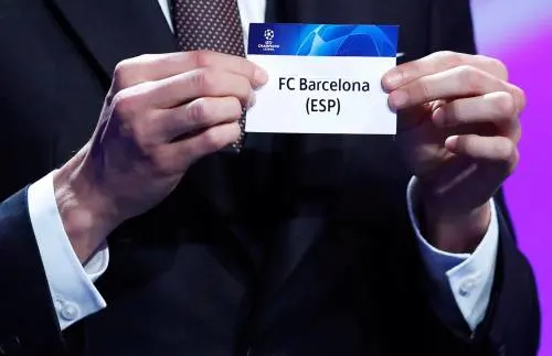 PSV begint tegen FC Barcelona