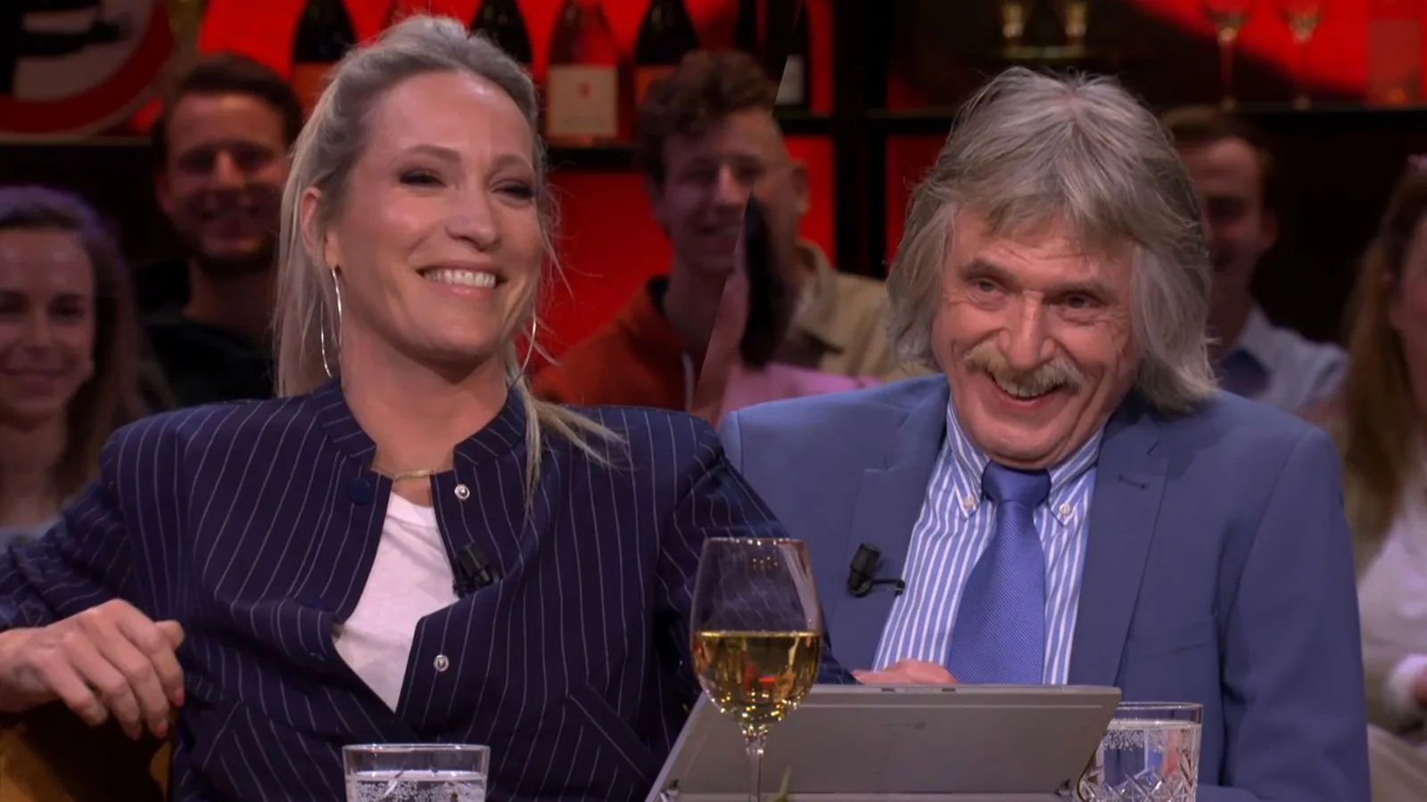 Johan kan lach niet bedwingen na gevatte bekentenis van Hélène