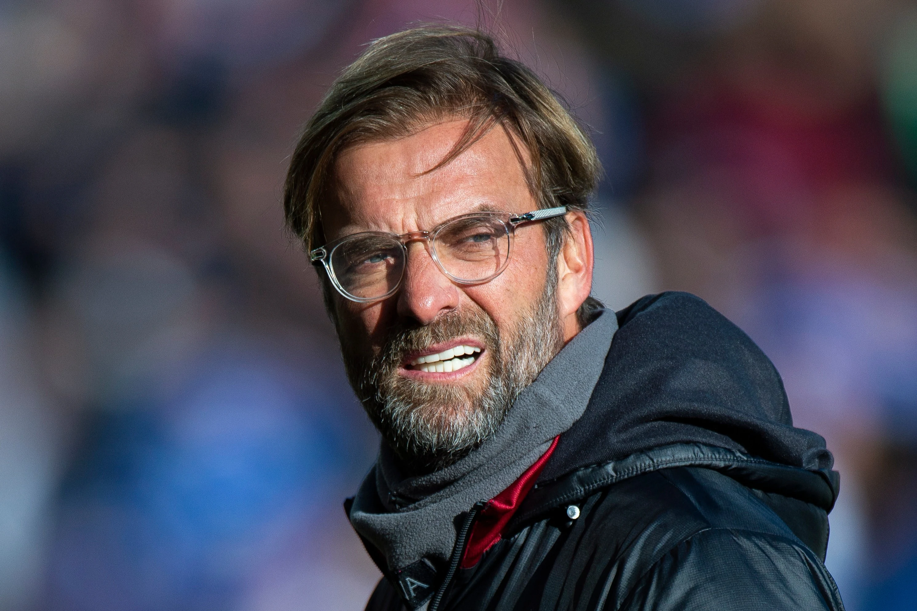 Piepjong Liverpool uitgeschakeld door Aston Villa  