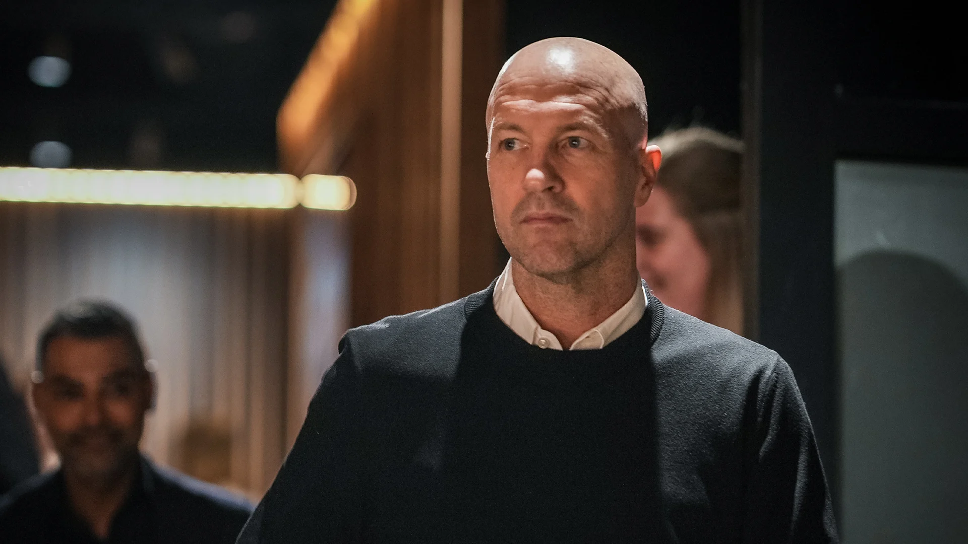 ‘Jordi Cruijff kan alles maken, al gaat hij nu op de middenstip schijten… niemand spreekt hem tegen!’