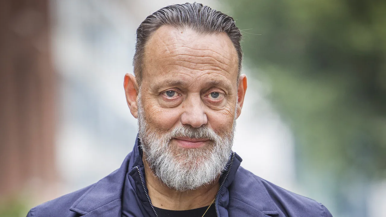 Hugo Borst debuteert aan tafel Veronica Offside