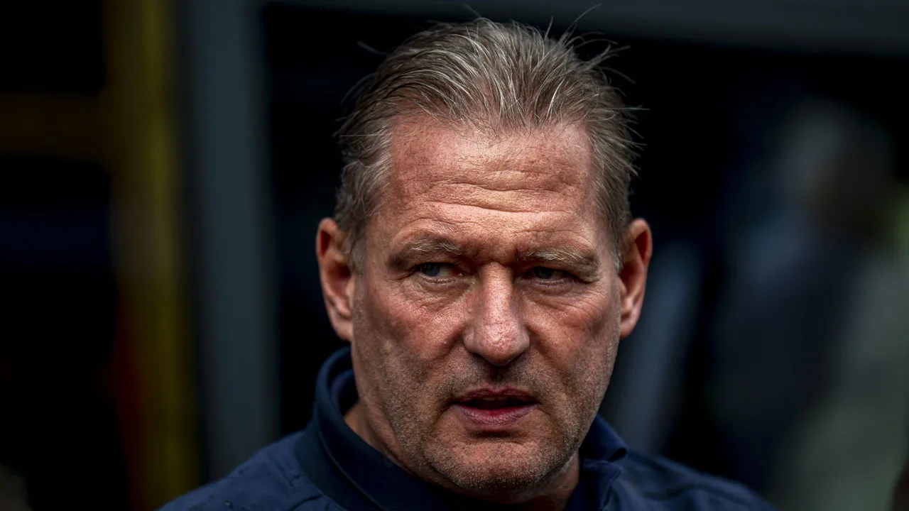 Jos Verstappen over leegloop bij Red Bull: 'Op deze manier kan het niet doorgaan, de boel zal exploderen!' 