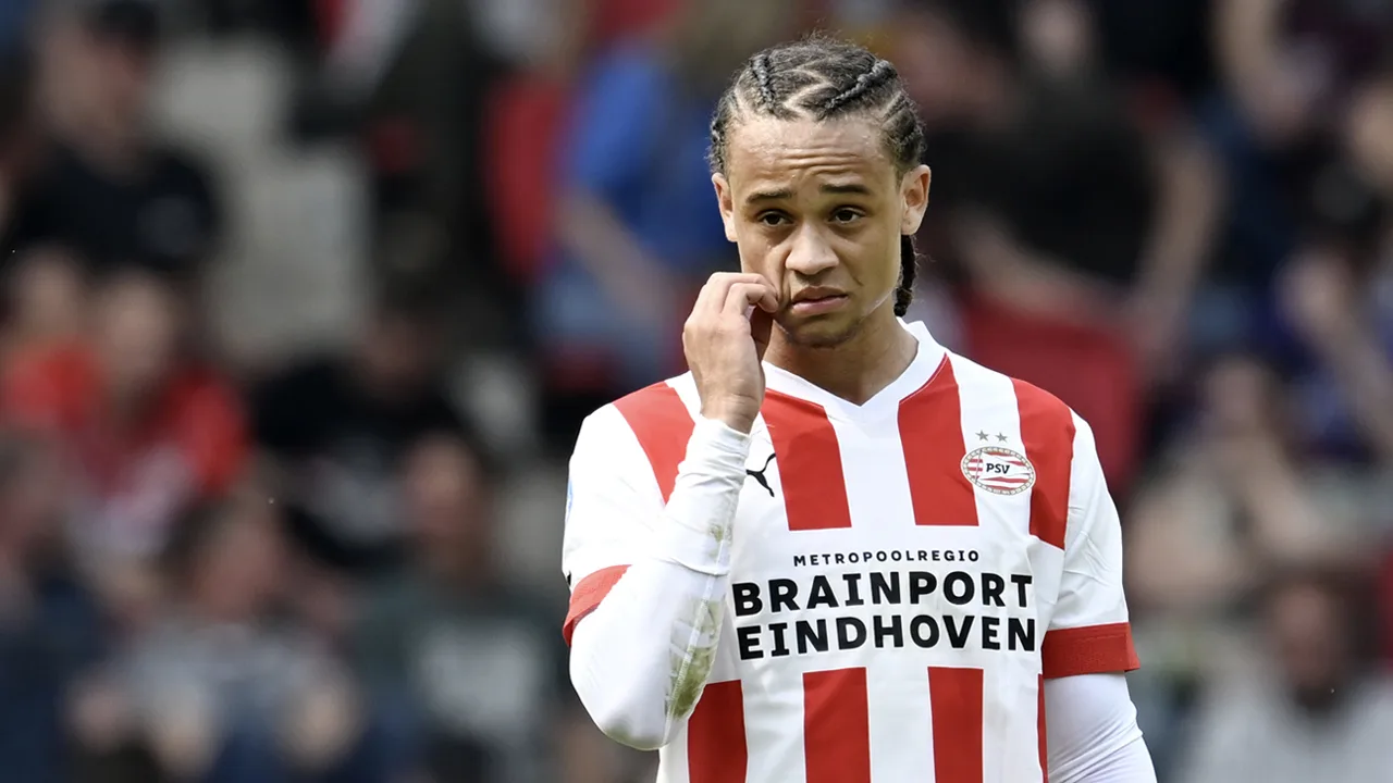 Weinig begrip voor keuze Xavi Simons: ‘Als de dollars in de ogen komen…’