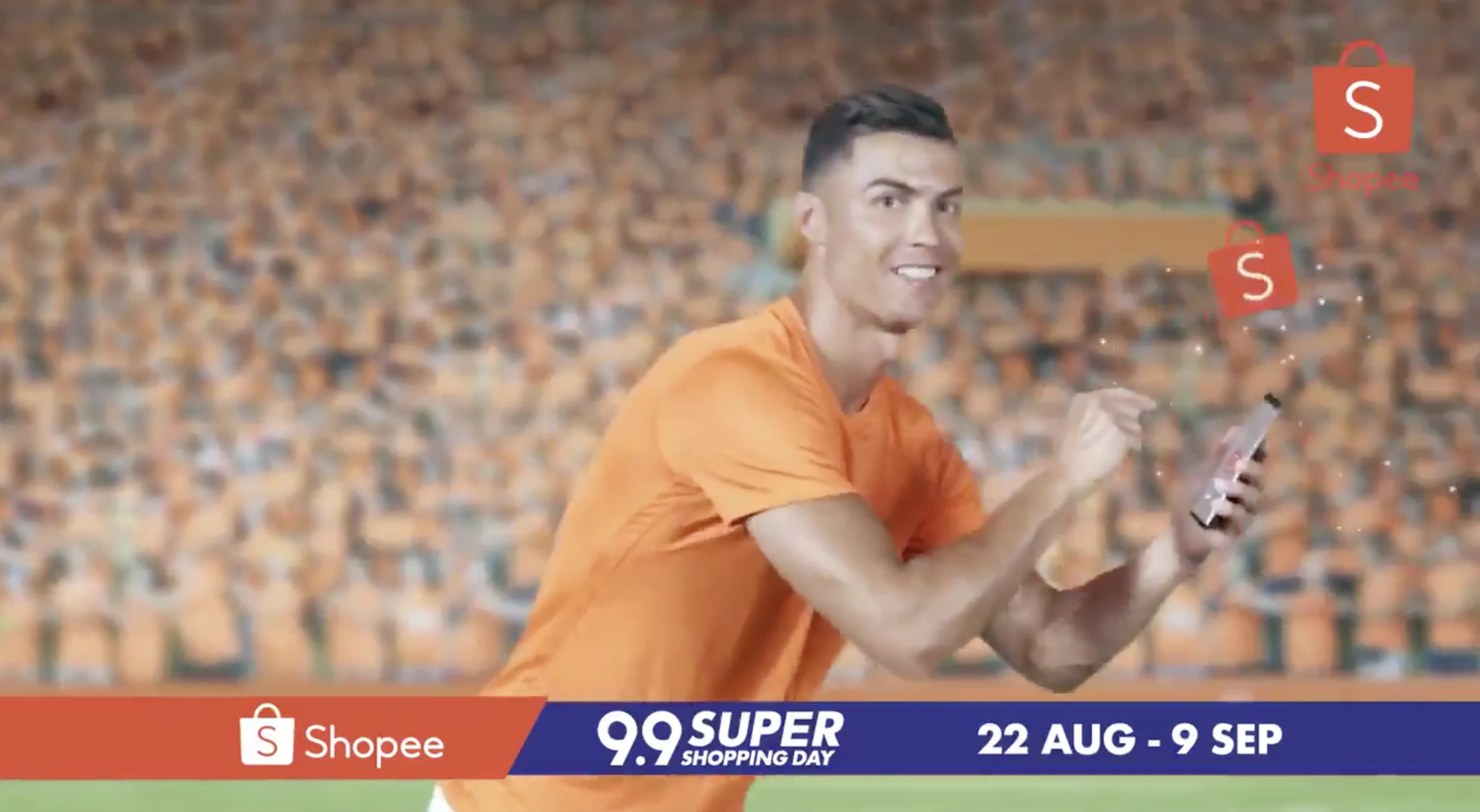 Ronaldo zet zichzelf voor schut in vreselijk slecht reclamespotje 