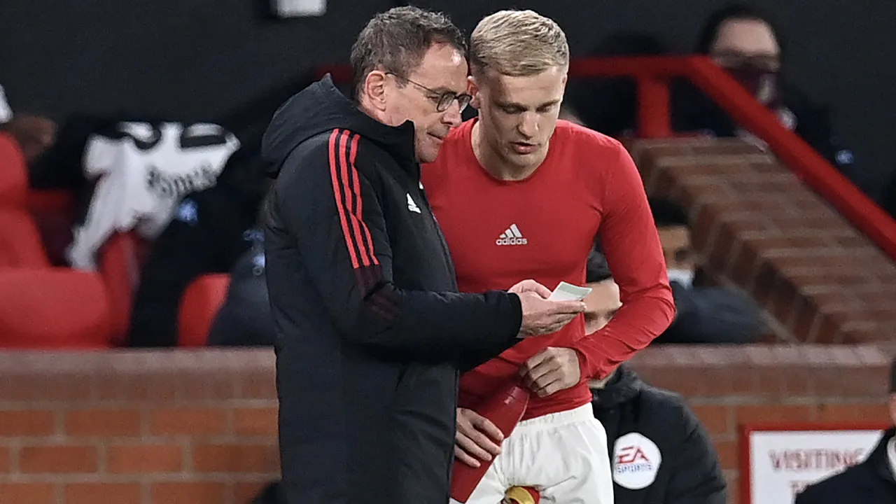 Rangnick heeft boodschap voor Van de Beek: 'Ik wil dat hij blijft'