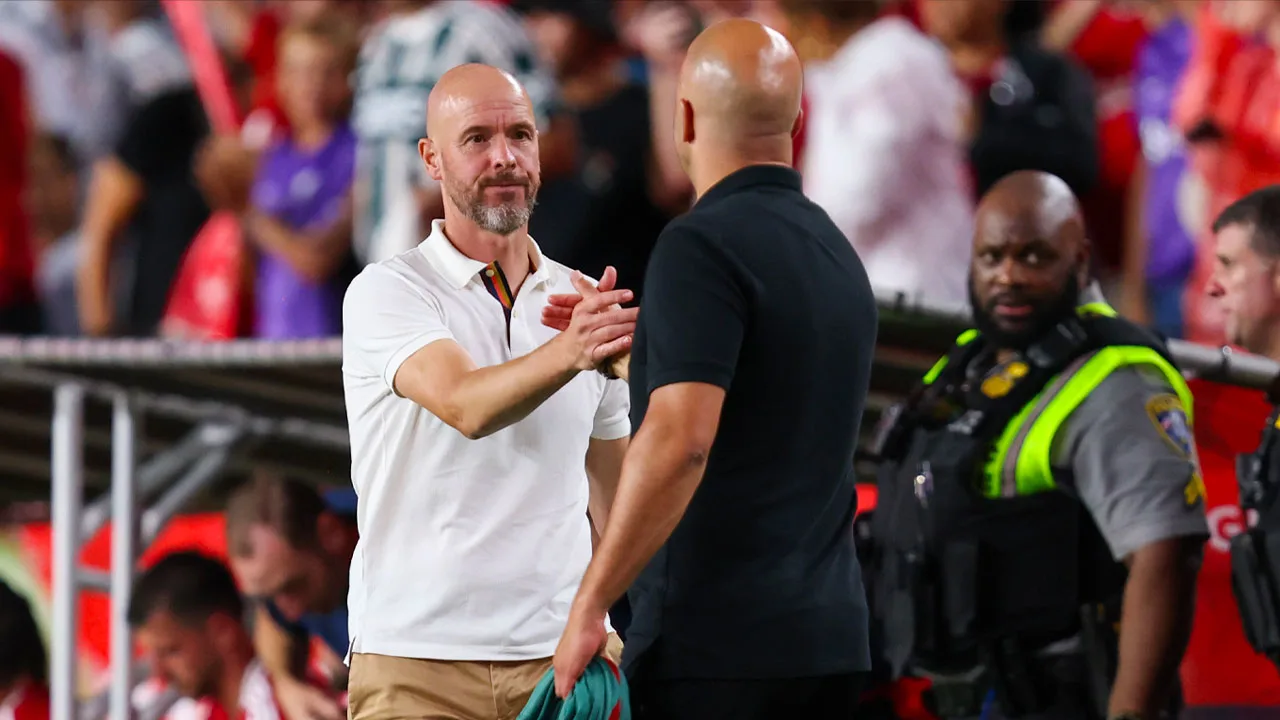 Slot overklast Ten Hag; Liverpool in oefenduel te sterk voor Manchester United