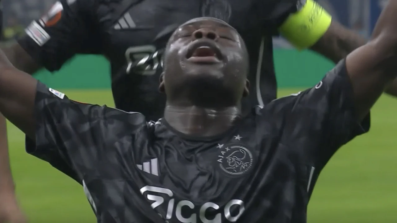 VIDEOGOAL: Olympique Marseille - Ajax 2-2 (Brobbey)