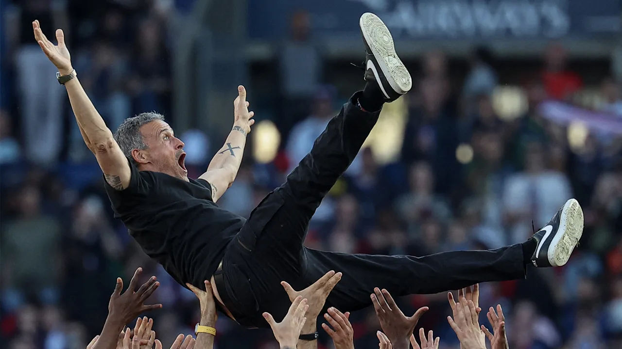 Paris Saint-Germain zes duels voor het einde zeker van vierde titel op rij 