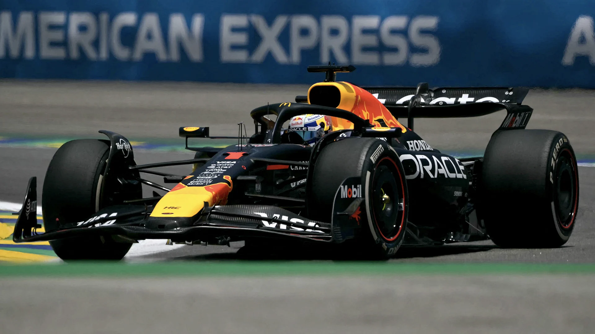 Max Verstappen vierde in door Lando Norris gewonnen sprintrace in São Paulo