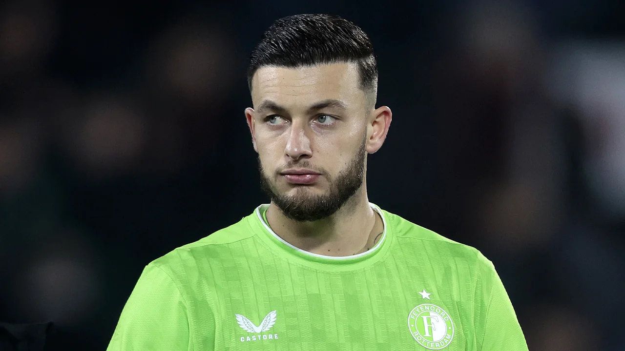 'Bijlow moet misschien serieus gaan nadenken om zijn handschoenen op te bergen'