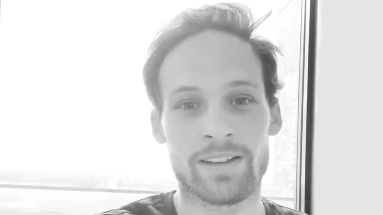 Blind reageert op hartspierblessure: 'Voel me goed op dit moment'