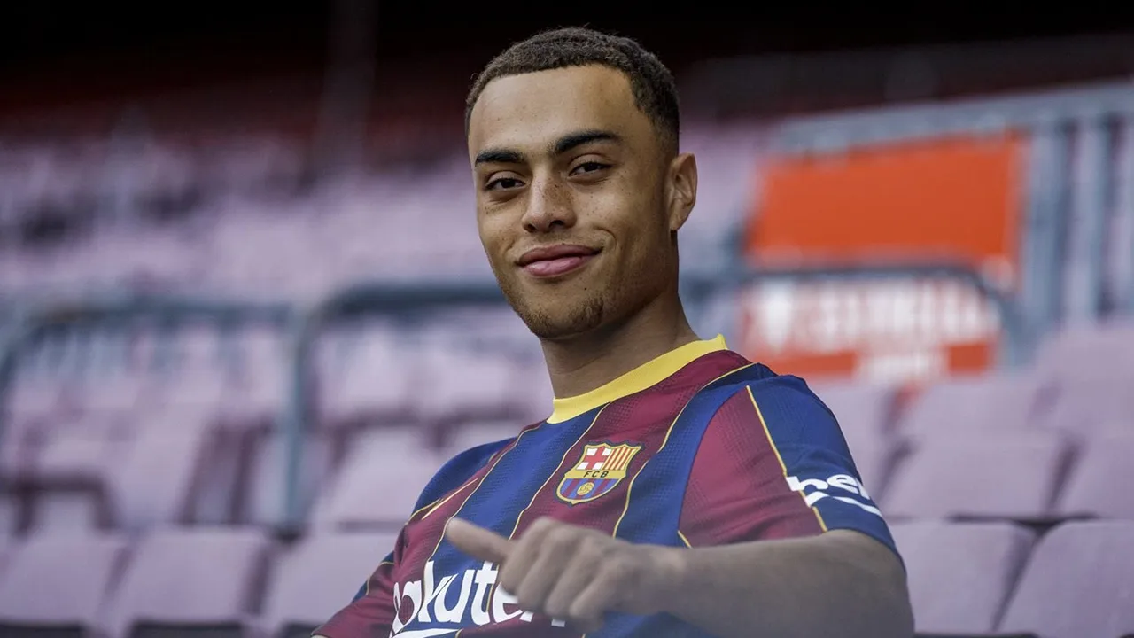 Ajax krijgt maximaal 26 miljoen euro van Barcelona voor Dest